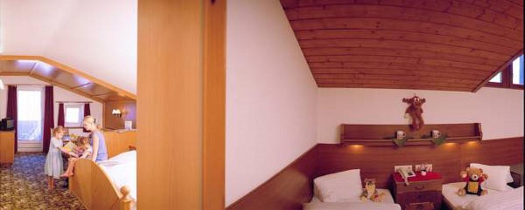 Hotel Bergland Lermoos Buitenkant foto